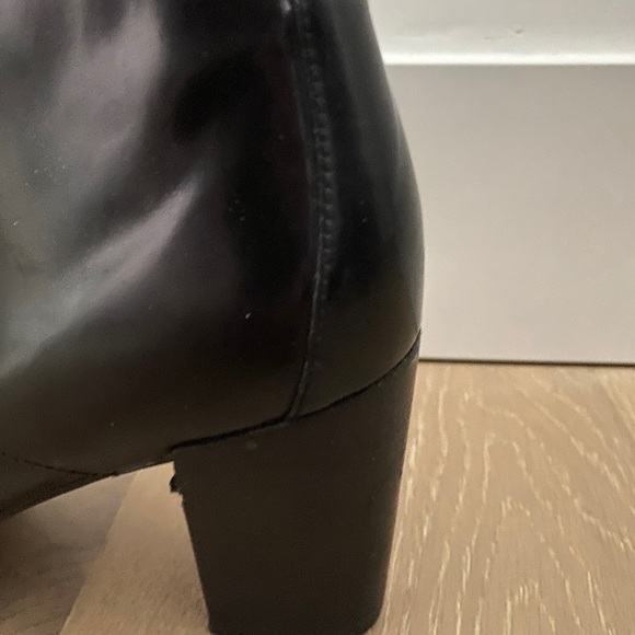 Clarks patent leather heeled boots - Picture 4 of 8